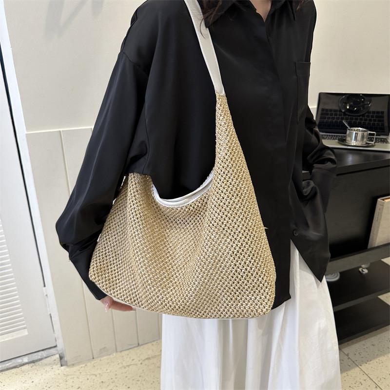 Fashionable Large Capacity Woven Handbag Tote Bag For Everyday Use In Multiple Colors