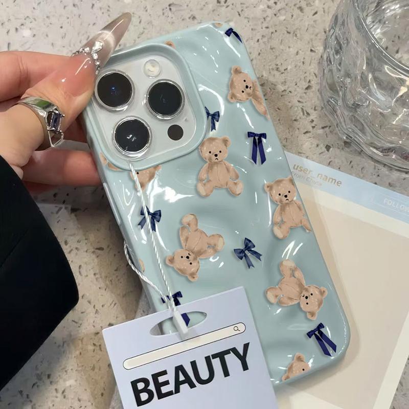 Adorable Cute Bear Pattern Folds Texture Phone Case For iPhone 17 16 15 Pro Max 14 Plus 13 12 11 16E 17 Air With Blue Bows Cover