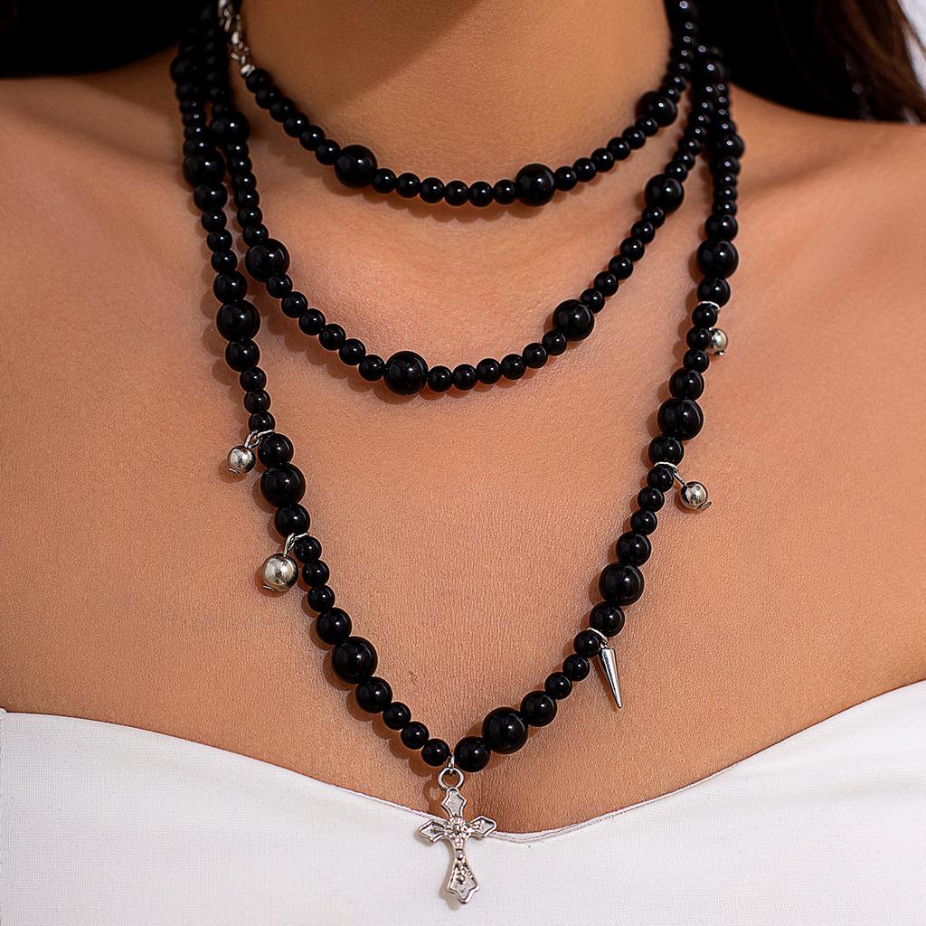 Personalized cross pendant collarbone chain necklace women, gothic dark wind acrylic beaded necklace