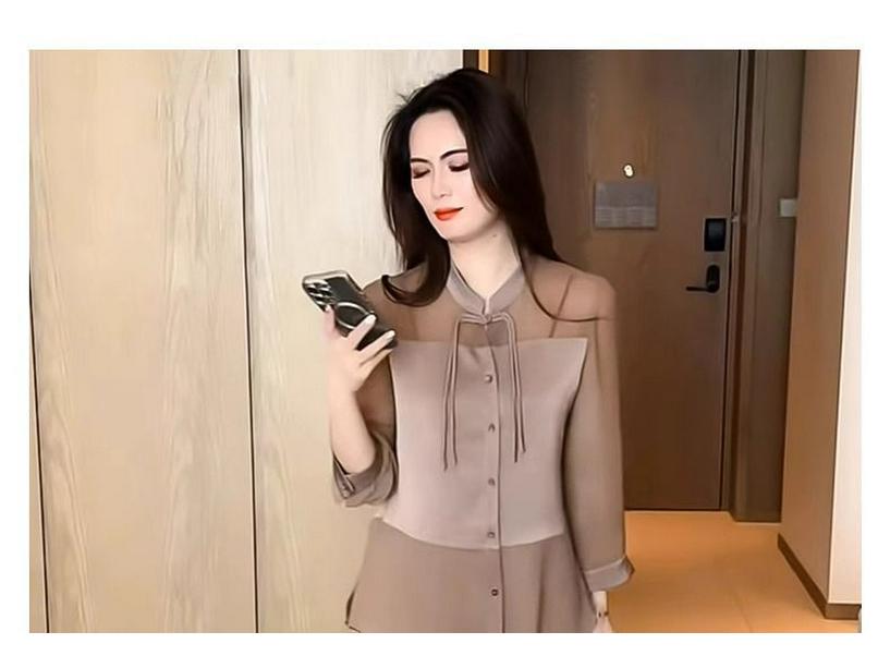 2025 Summer Women's Chic Two-Piece: Frog Button Shirt & Wide-Leg Pants