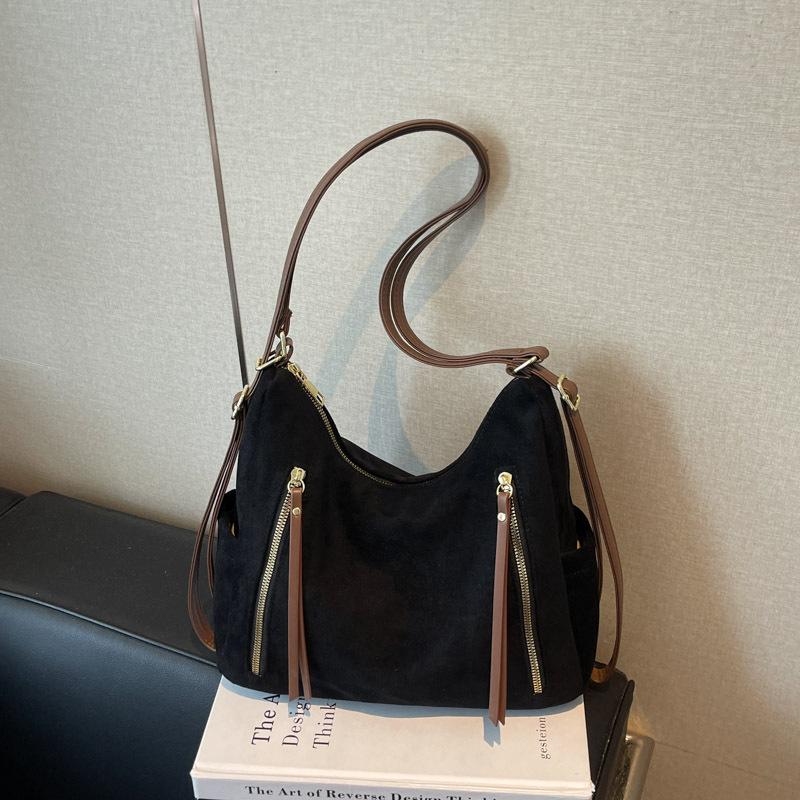 

Retro commuter tote bag women s large-capacity new autumn and winter niche versatile shoulder bag backpack чёрный