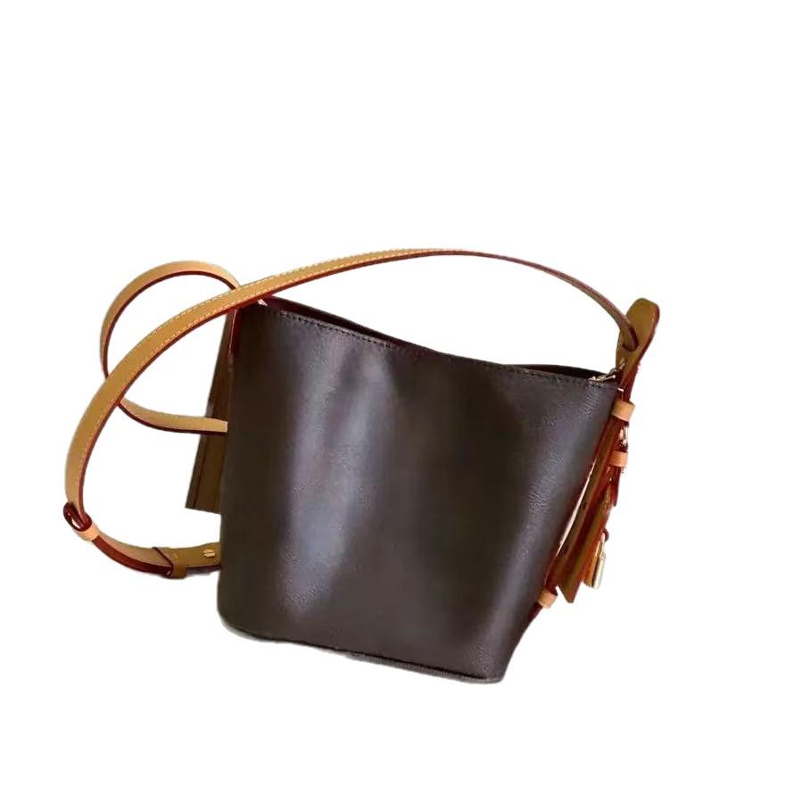 Genuine Leather All-Steel Chip Bucket Bag - Classic Floral Crossbody Shoulder Bag for Women