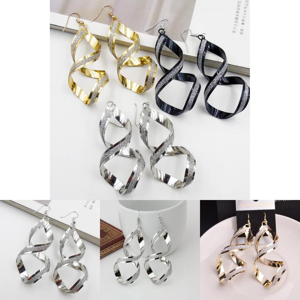 Fashionable Statement Earrings For Women In European And American Style Metal Material