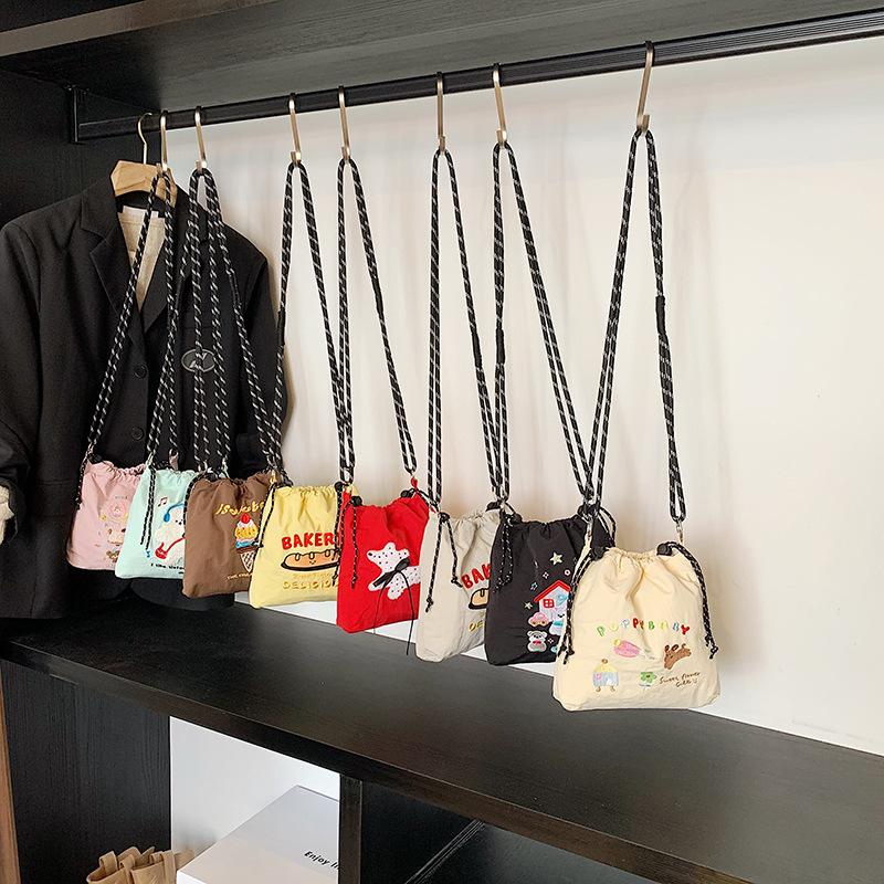 New nylon embroidered mobile phone bag fashionable versatile messenger bag simple drawstring canvas shoulder bag