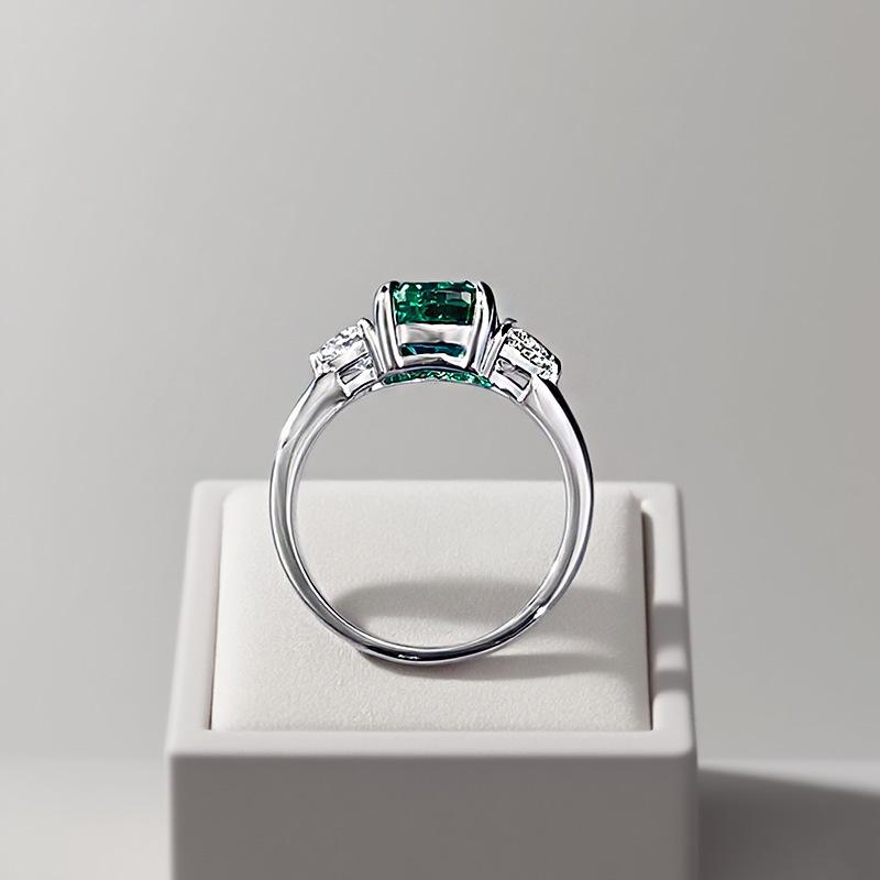 Hui Zhiyi S925 Silver Ice Flower Cut Ring with Paraiba Tourmaline and 2-Carat High Carbon Diamond