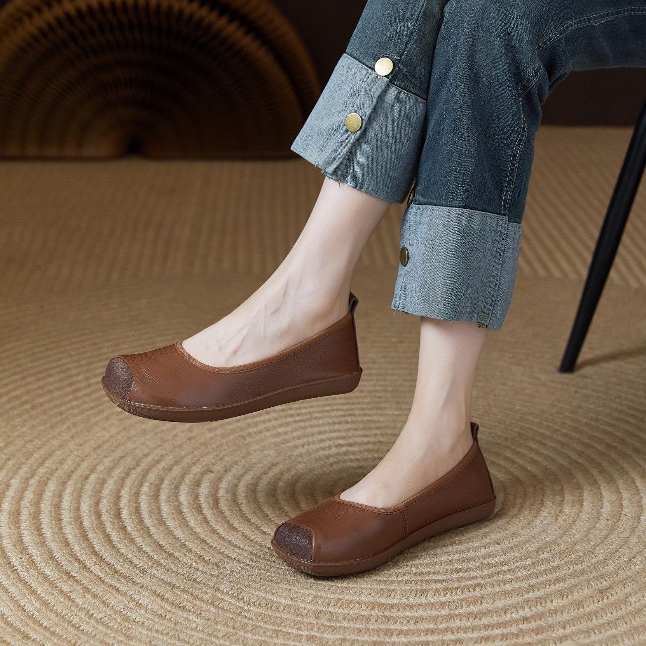 Genuine Leather Women Single Shoes Simple Flat Bottom Mom Shoes Square Head Shallow Mouth Flats Ladies Casual Comfort Shoes 40 коричневый 4090₽