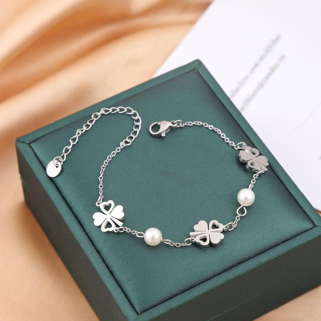 Elegantes Damenarmband aus Titanstahl - Stilvolles High-End-Design, Leichter Luxus, Vielseitiges Modeaccessoire