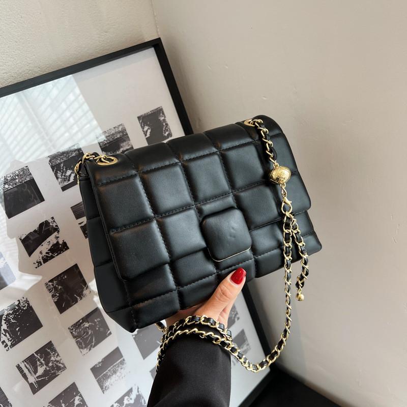 IELGY Ladies Shoulder Bag Commuter Fashion All-Match Chain Cross-Body Small Square Bag