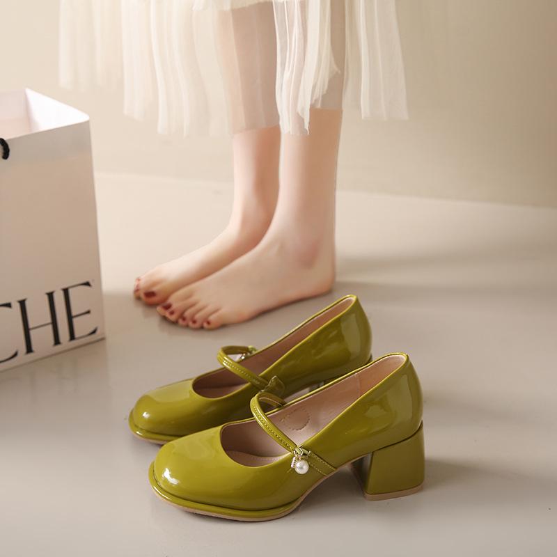 2025 Summer Fashion: Women's Retro Chunky Heel Mary Jane Shoes with Sweet Square Toe and Buckle Strap