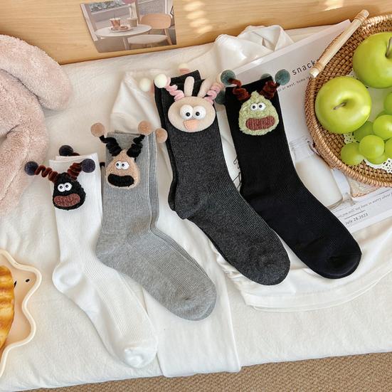 1 Pereche Șosete de Podea Design Păpușă 3D Șosete cu Deschidere Elastică Lungime Medie Potrivire Glezne Calde Respirabile Șosete pentru Studenți