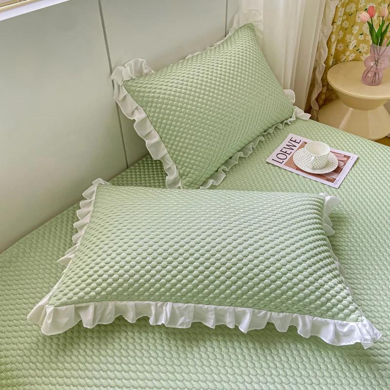 Fustă de pat de vară din mătase de gheață de culoare uni, cu modele 3D pentru lenjerie de pat confortabilă și răcoroasă, tiv încrețit din tifon subțire, cuvertură de pat rezistentă la praf