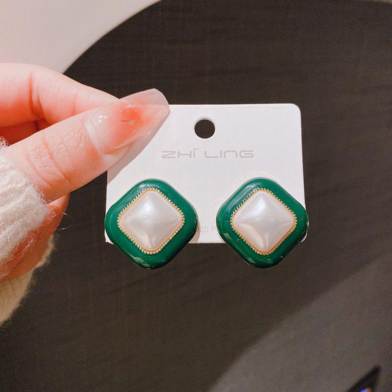 Korean Style Elegant Green Floral Earrings - Versatile & Fresh Ear Studs