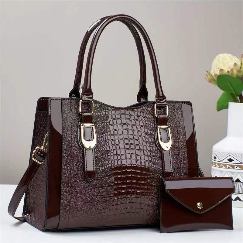 Stylish And Versatile Women's Bucket Bag Set With Spacious Design And Premium Pu Material