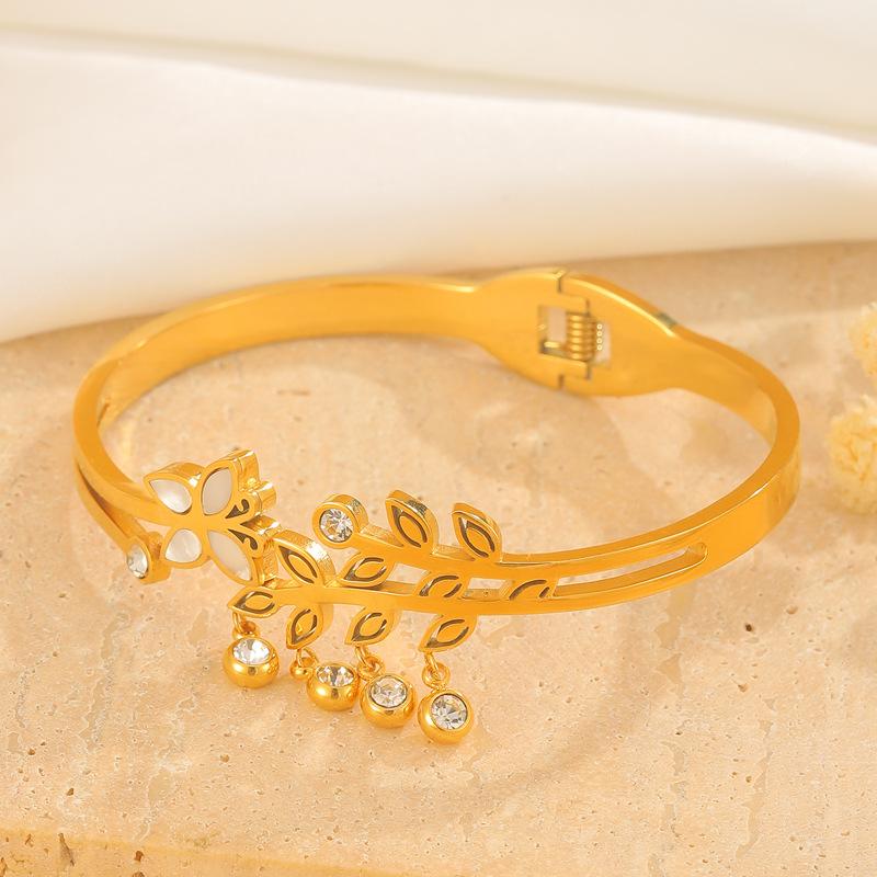 Fashionable Titanium Steel Bracelet Women's Butterfly Light Luxury Bracelet
