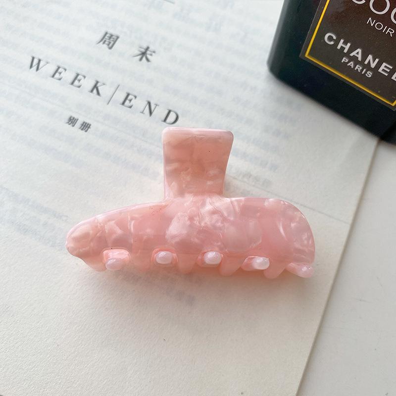 

Korean Fashionforward Hair Claw Clip With Eyecatching Watercolor Tortoiseshell And Elegant Lines