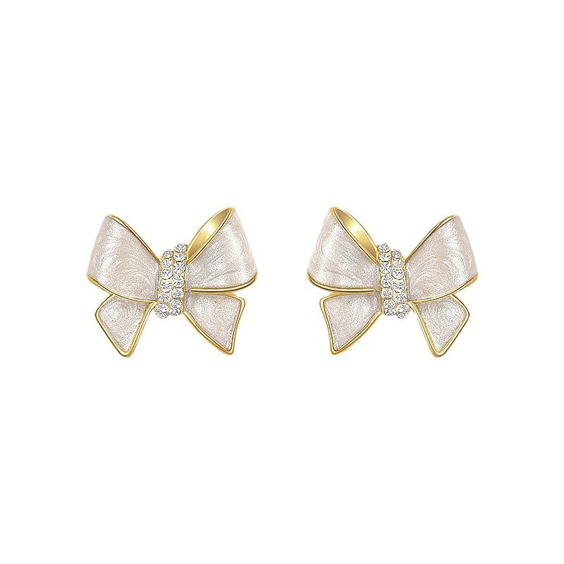 Cute Sweet Bow Earrings for Teens 2026 Trend New Korean Fashion Small Stud Earrings Girls Daily Wear Earrings Jewelry