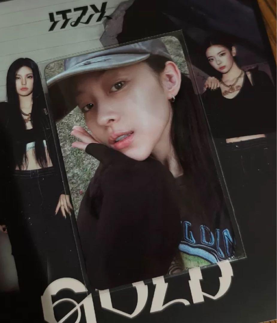 

[USED] itzy GOLD mcd sanok pre-recorded ryujin trading card