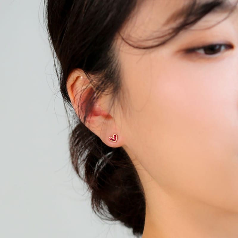 JUDY AND PAUL [14K GOLD] Ruby Red Crystal Heart Yellow Gold Earrings