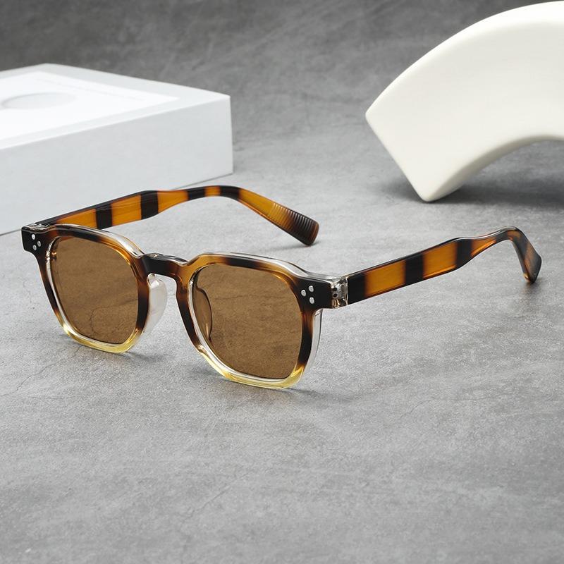 Retro Square Frame Sunglasses Men and Women Senior Sense of UV Protection Sun Glasses Luxury Brand Outdoor Popular Eyeglasses