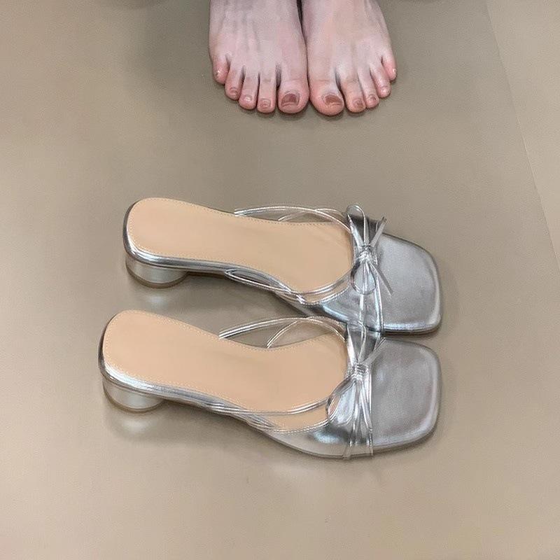 Gentle wind cool slippers 2025 new French temperament elegant thick heel one-word cool slippers women
