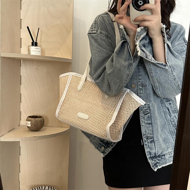 Fashionable Hollow Mother-child Bag New Simple Large Capacity Tote Bag Trendy Niche Woven Shoulder Bag
