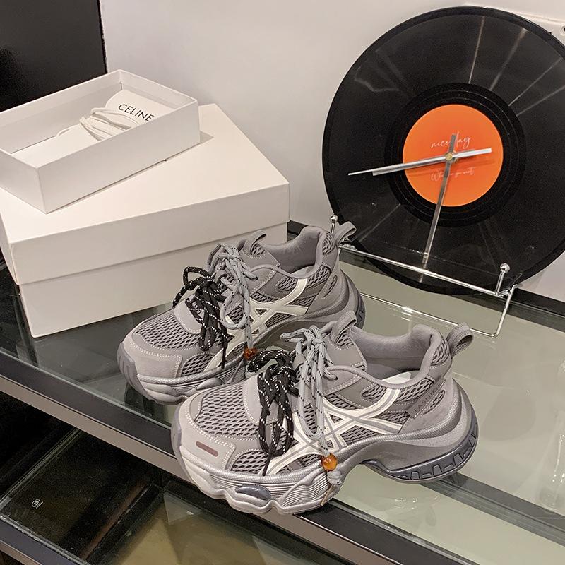 [Fanfuna] 2025 Autumn and Winter New Thick-soled Heightening Dad Shoes Women's Color Matching Versatile Lightweight Casual Sports Shoes