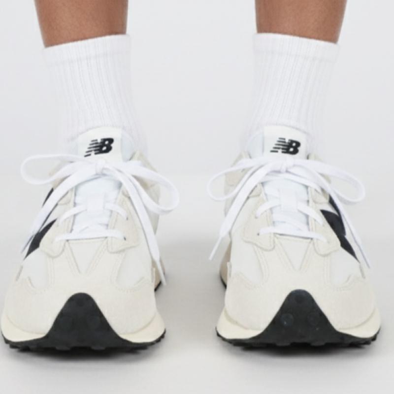 New Balance 327 Birch Black