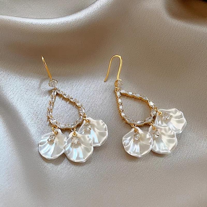 French new trendy zircon water drop earrings acrylic petal pieces fringed earrings women's fashion temperament earrings
