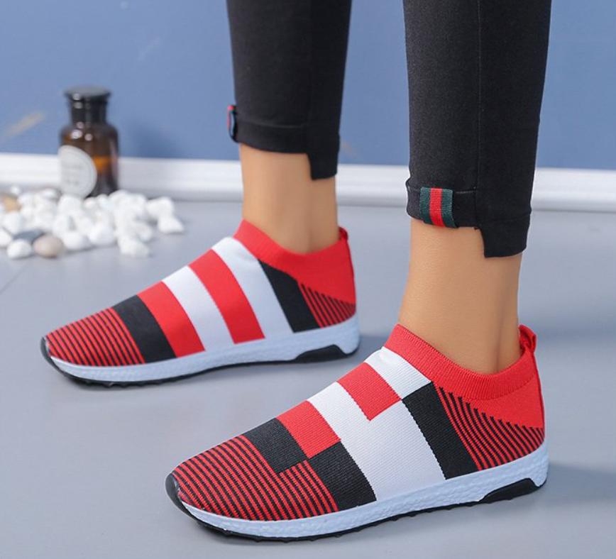 New Summer 2024 Women's shoes Round Toe Flat Vulcanized Shoes Women Breathable Casual Shoes Striped Walking Shoes Women Sneakers