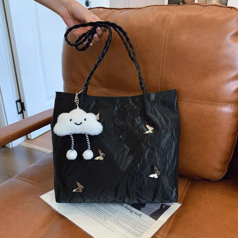 

Новая летняя однотонная универсальная повседневная нишевая сумка-тоут для通勤, женская персонализированная дизайнерская премиальная сумка через плечо No pendant чёрный