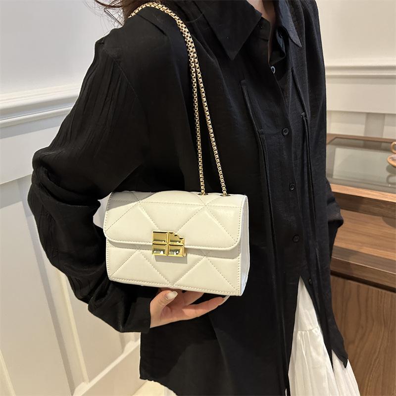 Retro Small Bag Women's 2024 New Foreign Casual Small Square Bag Temperament Fashionable and Beautiful Trend Shoulder Messenger Bag