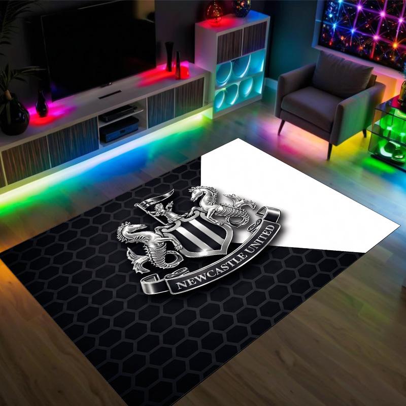 Newcastle United Fußball Design Kristall Samt Teppich Gemütlich Nein?Rutschfester Teppich mit Aufdruck für Schlafzimmer Wohnzimmer Eingang