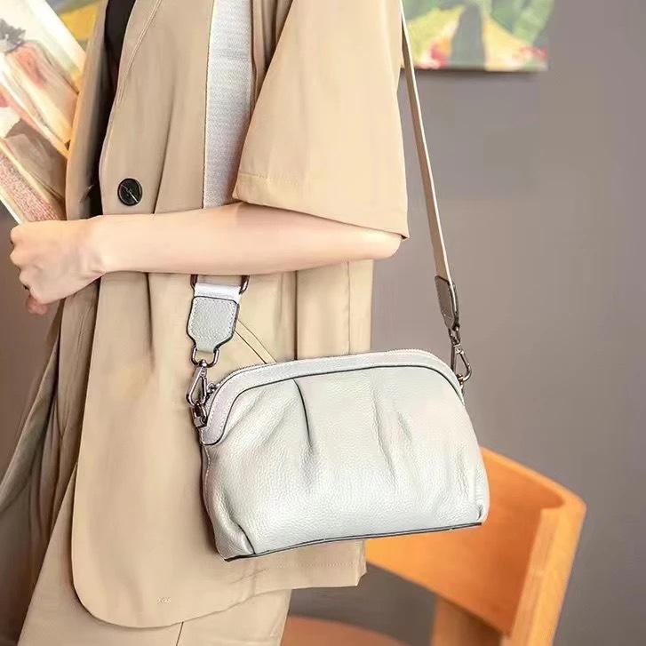 

Новая повседневная женская сумка из коровьей кожи первого слоя, сумка-мессенджер среднего размера на одно плечо, женская сумка, большая вместимость, три плечевых ремня.