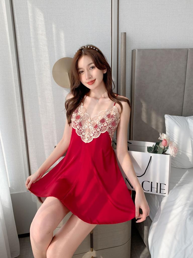 Sexy Pajamas Women's Ice Silk Summer Thin Style with Chest Pad New Summer Pure Lace Suspender Nightdress