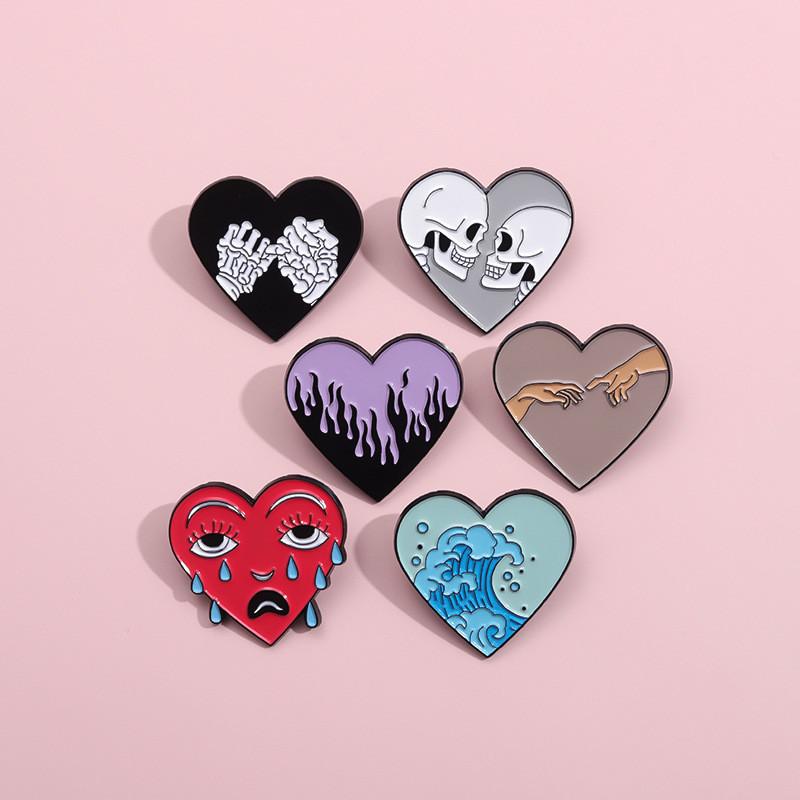 Creative Heart Shaped Metal Brooch With Unique Flame And Skull Design For Trendy Style