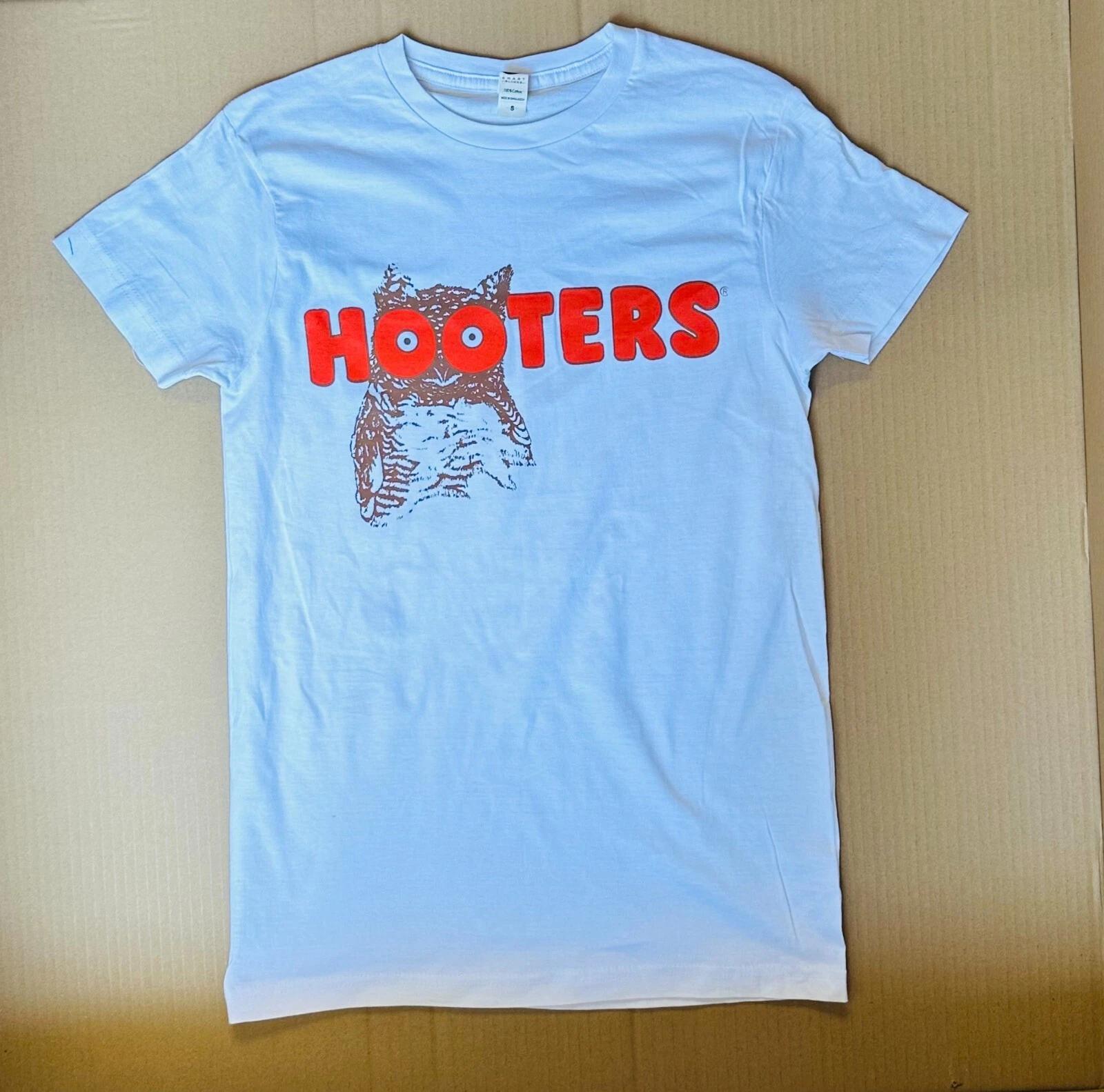 Hooters owl graphic T-shirt 4XL