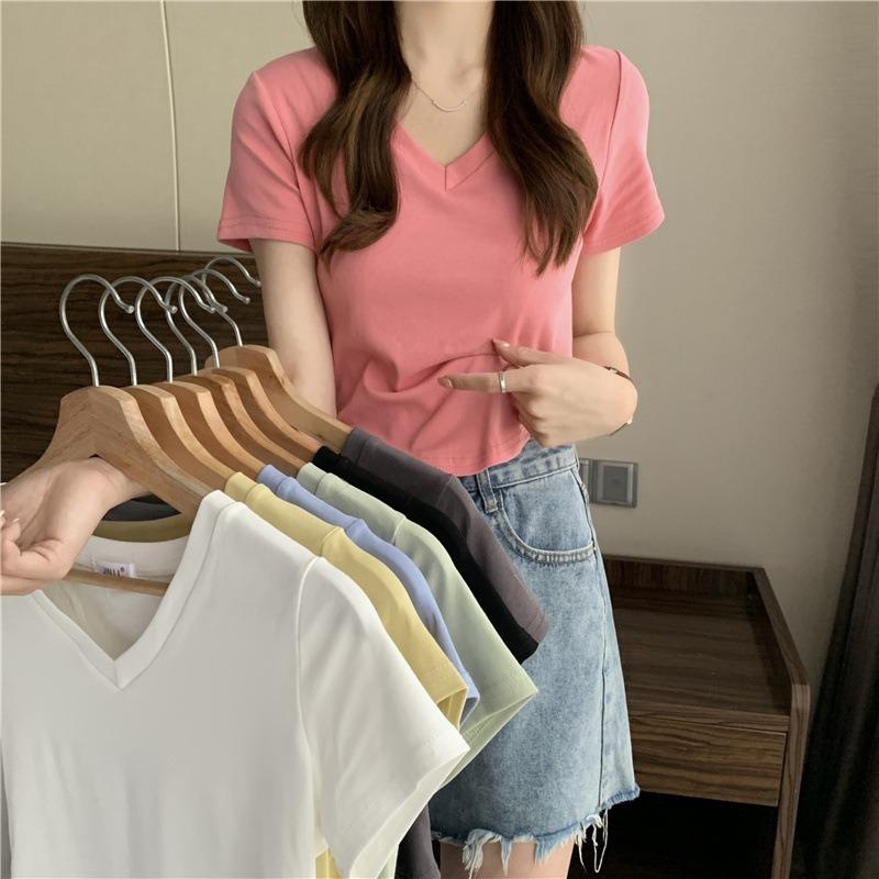 Women Solid V Neck Short Sleeve Curved Hem Slim Fit Cropped Casual Basic Tee Shirt