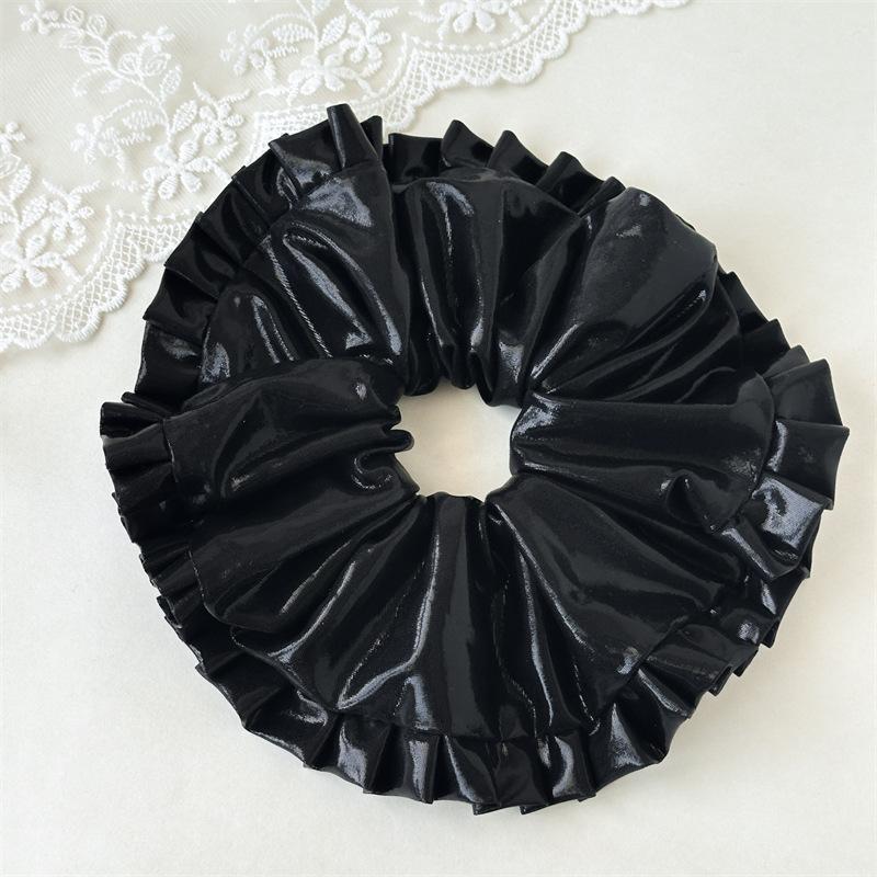 Double-layer Laser Beam Waist Long Hair Ring with Embroidered Hydrangea Pleated Hair String - An Elegant Hair Accessory for The Head.