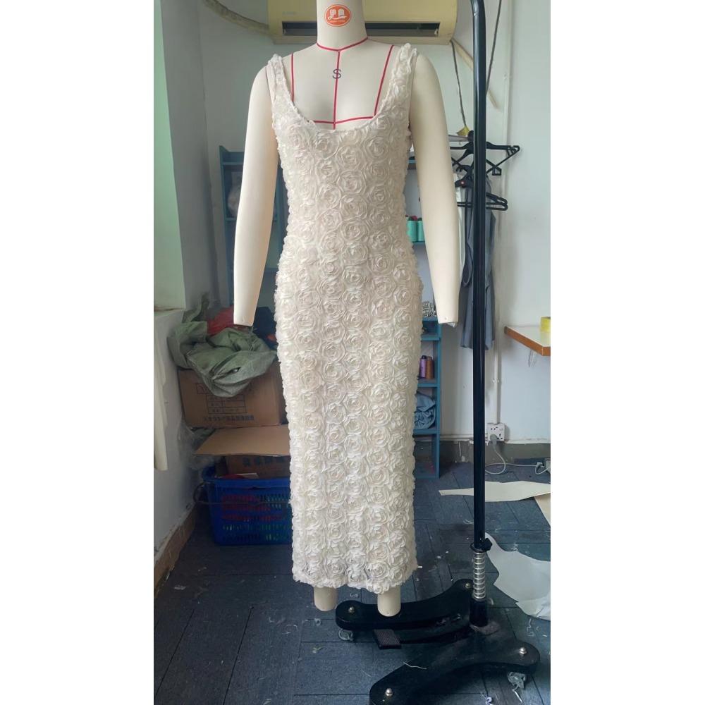 

Элегантное длинное платье с 3D-цветком и бретелькой через шею, женское облегающее платье без рукавов с открытой спиной, плиссированное праздничное платье 2024 года, летние женские однотонные хлопковые халаты L бежевый