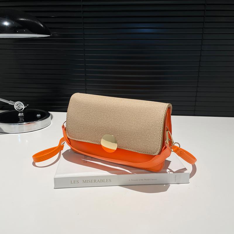 2025 spring new versatile ins shoulder messenger bag is popular this year, high-end sense, foreign style small square bag, niche women