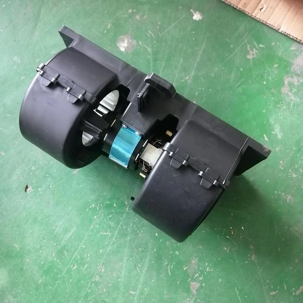 Sinotruk Howo T5GTX Heater and A/C Blower Motor Fan Assembly