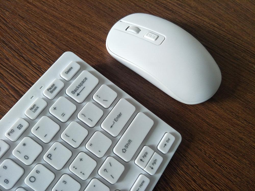 New 2.4G Wireless Mini Keyboard and Mouse Set 901 – Ideal for Office Use