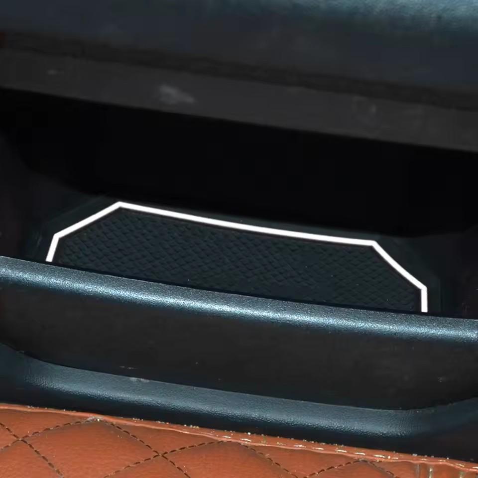 for Range Rover Evoque 2012-2018 Anti Slip Gate Slot Cup Mat  Non-Slip Pad car interior Accessories