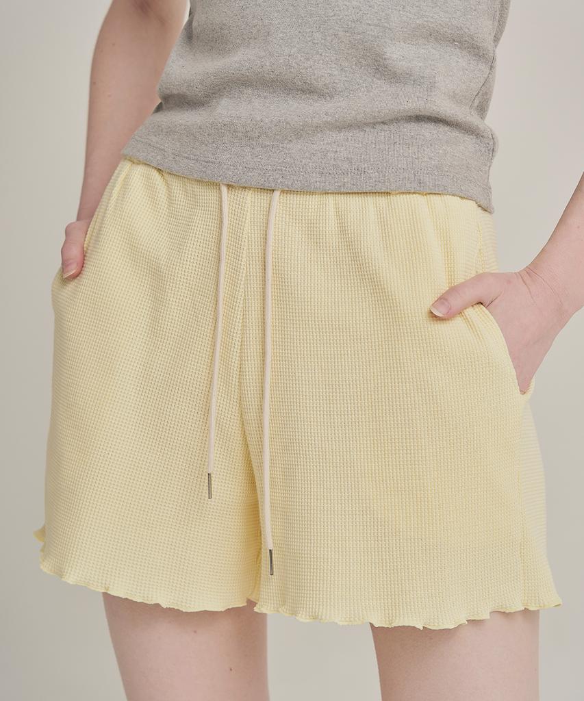 Iteoneolmomeonteu Waffle Elastic Waist Shorts _ Yellow
