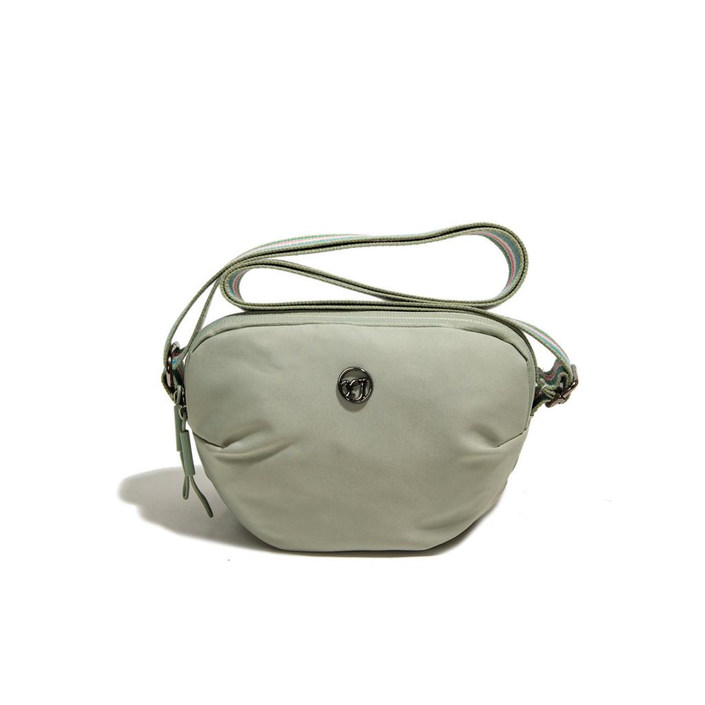 Unisex Nylon Small Crossbody Bag With Inner Phone Pocket And Lightweight Design For Summer Outings