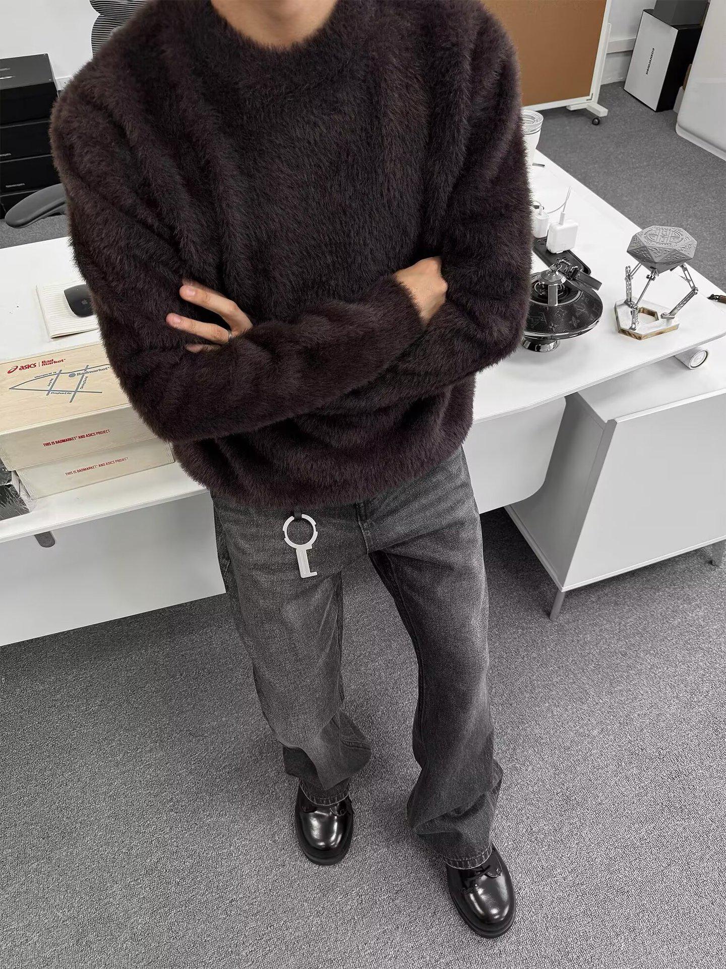 

Autumn 2025 Youthful Long-Sleeve Acrylic Knit Sweater with Badge Decoration for Teens L чорний