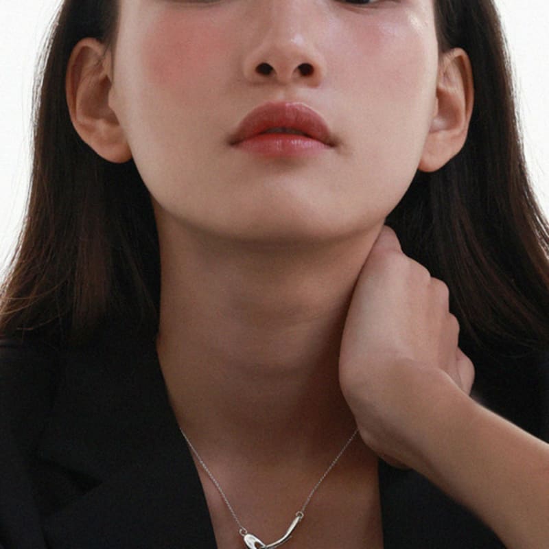 

REINDEER GROTTO NECKLACE 09 SILVER