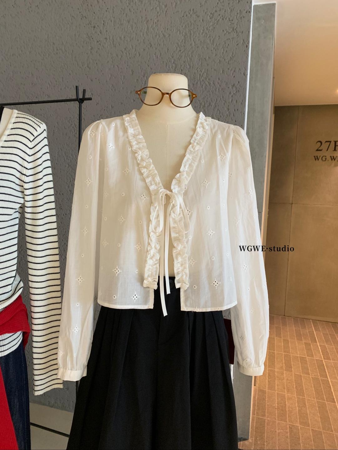 

WGWE7806 Elegant French Ruffle Lace Embroidered Long Sleeve Women s Shirt, Autumn/Winter Collection One Size белый