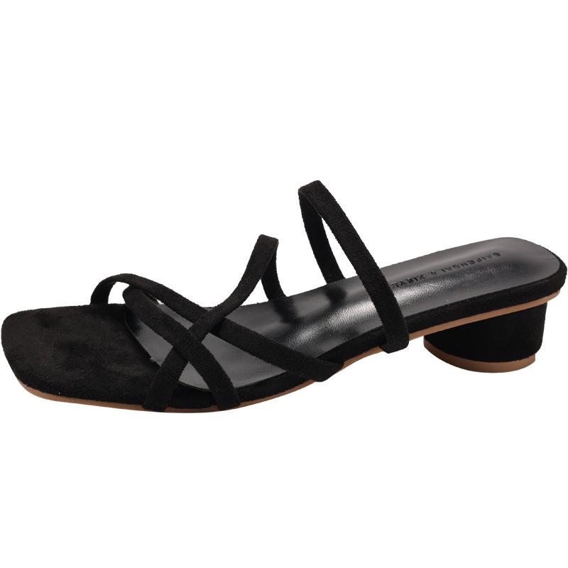 Internet Celebrity Explosion Retro Thick Heel Slippers Women's Summer Wear 2025 New Fairy Wind French Cool Slippers