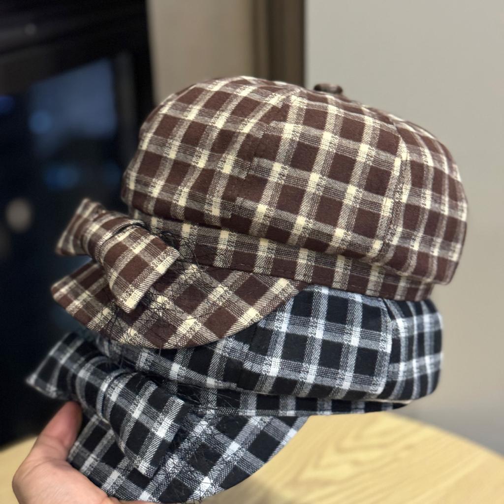 Korean-style vintage plaid beret for women, versatile for spring and autumn, makes the face look smaller, niche cloud-style artist hat